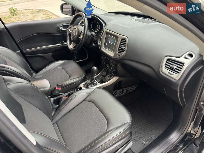 Внедорожник / Кроссовер Jeep Compass 2017 в Киеве фото 27 Внедорожник / Кроссовер Jeep Compass 2017 в Киеве
