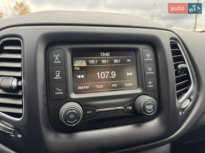Внедорожник / Кроссовер Jeep Compass 2018 в Сумах