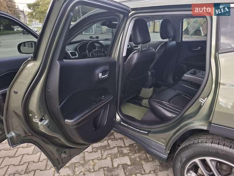 Позашляховик / Кросовер Jeep Compass 2017 в Чернівцях