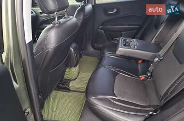 Позашляховик / Кросовер Jeep Compass 2017 в Чернівцях