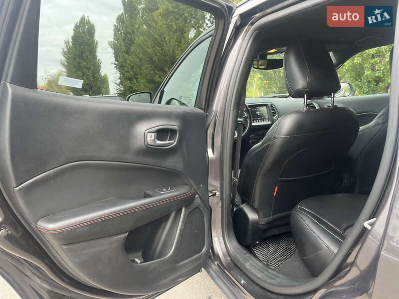 Позашляховик / Кросовер Jeep Compass 2020 в Черкасах фото 11 Позашляховик / Кросовер Jeep Compass 2020 в Черкасах