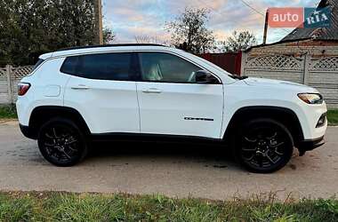 Позашляховик / Кросовер Jeep Compass 2022 в 