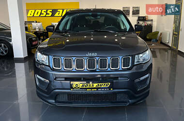 Внедорожник / Кроссовер Jeep Compass 2020 в 
