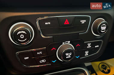 Внедорожник / Кроссовер Jeep Compass 2020 в 