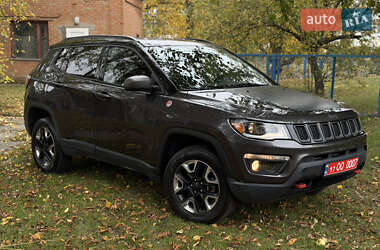 Внедорожник / Кроссовер Jeep Compass 2018 в 