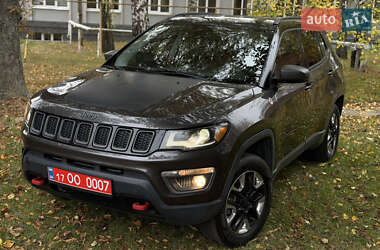 Внедорожник / Кроссовер Jeep Compass 2018 в 
