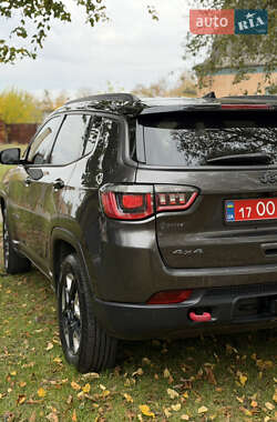 Внедорожник / Кроссовер Jeep Compass 2018 в 