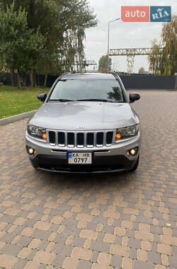 Позашляховик / Кросовер Jeep Compass 2016 в  фото 7 Позашляховик / Кросовер Jeep Compass 2016 в