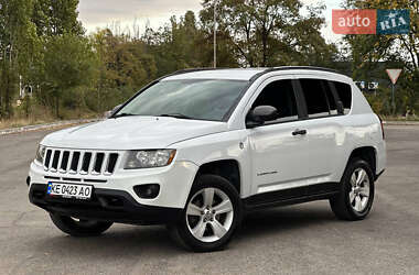 Внедорожник / Кроссовер Jeep Compass 2014 в 