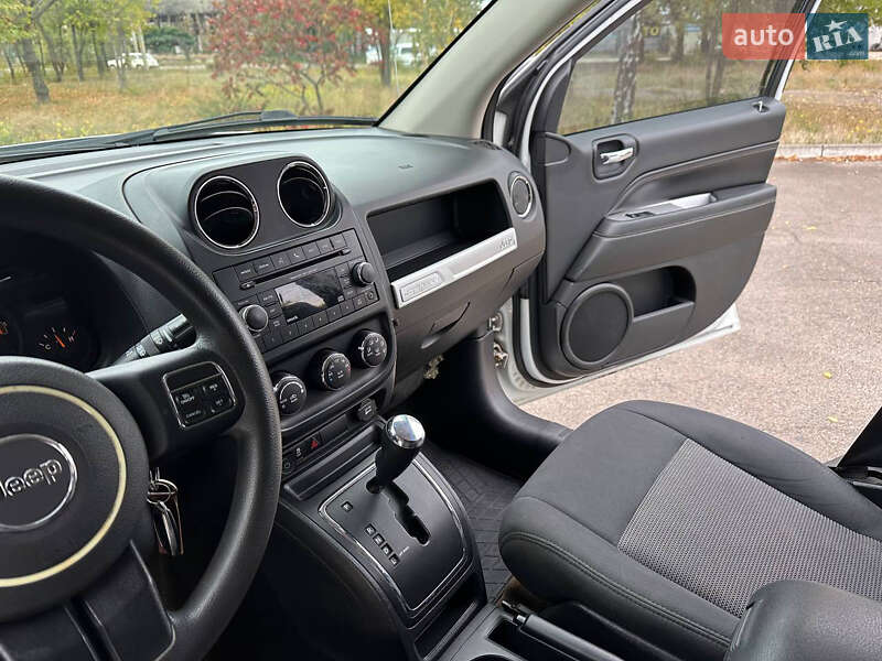 Внедорожник / Кроссовер Jeep Compass 2014 в Днепре
