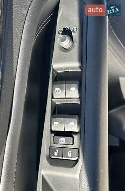 Внедорожник / Кроссовер Jeep Compass 2023 в 