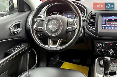 Позашляховик / Кросовер Jeep Compass 2017 в 