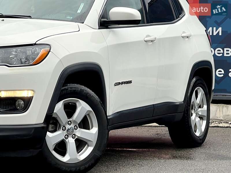 Внедорожник / Кроссовер Jeep Compass 2017 в Киеве