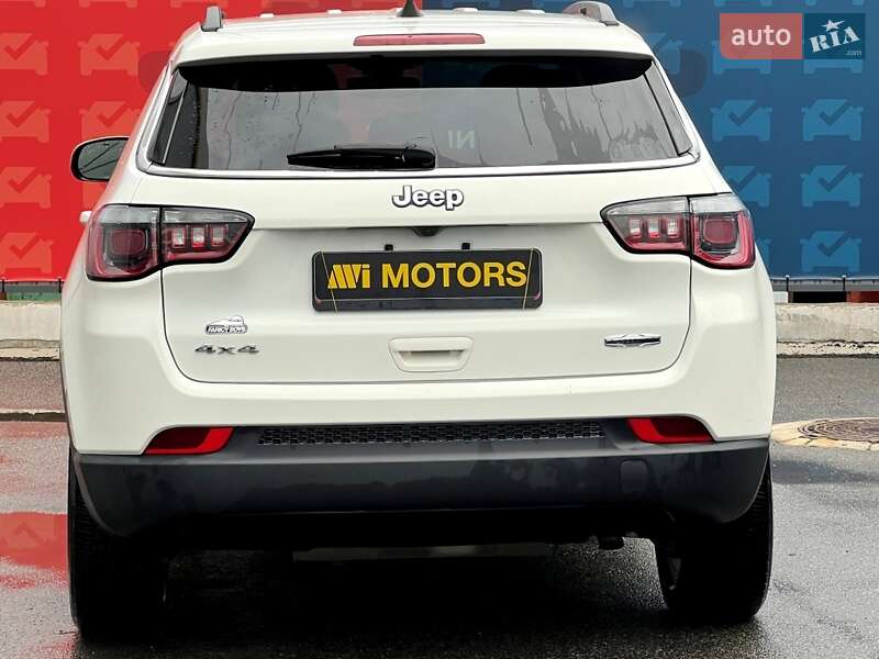 Внедорожник / Кроссовер Jeep Compass 2017 в Киеве