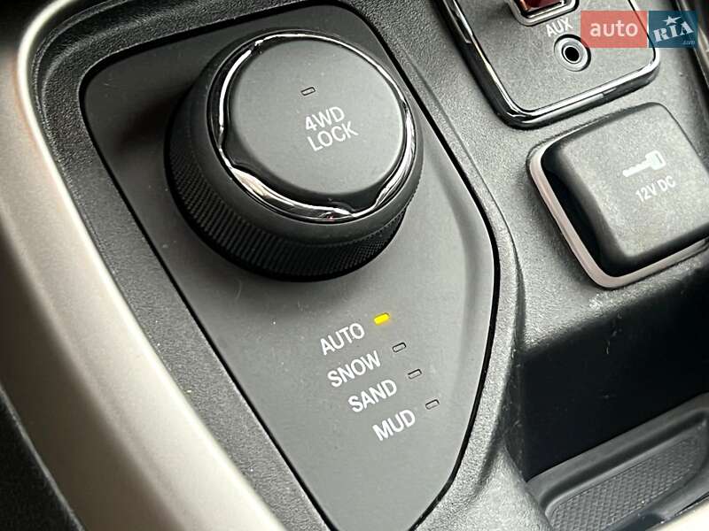 Внедорожник / Кроссовер Jeep Compass 2017 в Киеве
