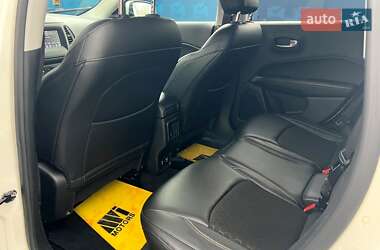 Позашляховик / Кросовер Jeep Compass 2017 в 