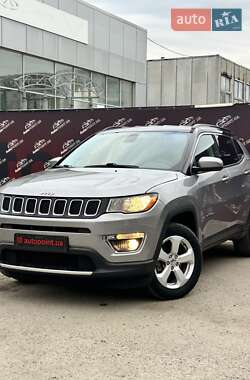 Внедорожник / Кроссовер Jeep Compass 2018 в 