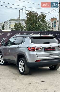 Внедорожник / Кроссовер Jeep Compass 2018 в 