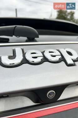 Внедорожник / Кроссовер Jeep Compass 2018 в 