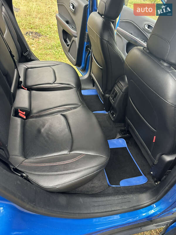 Позашляховик / Кросовер Jeep Compass 2017 в Києві фото 31 Позашляховик / Кросовер Jeep Compass 2017 в Києві