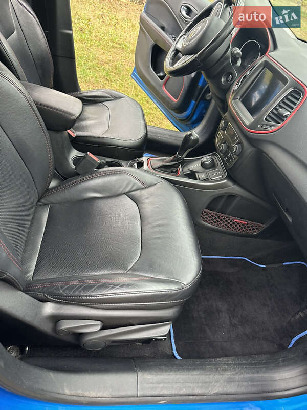 Позашляховик / Кросовер Jeep Compass 2017 в Києві фото 33 Позашляховик / Кросовер Jeep Compass 2017 в Києві