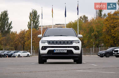 Позашляховик / Кросовер Jeep Compass 2020 в 