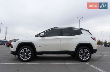 Позашляховик / Кросовер Jeep Compass 2020 в 