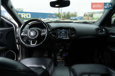 Позашляховик / Кросовер Jeep Compass 2020 в 