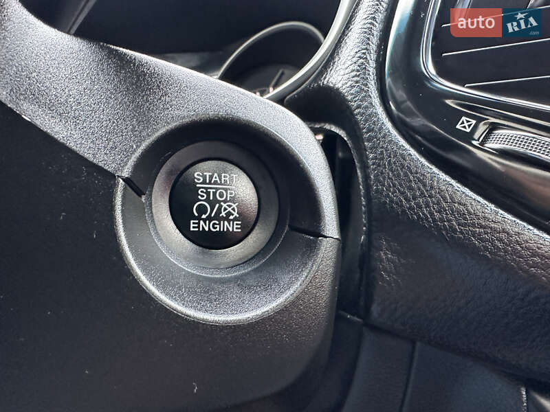 Позашляховик / Кросовер Jeep Compass 2019 в Києві фото 48 Позашляховик / Кросовер Jeep Compass 2019 в Києві