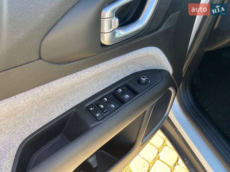 Внедорожник / Кроссовер Jeep Compass 2024 в Львове