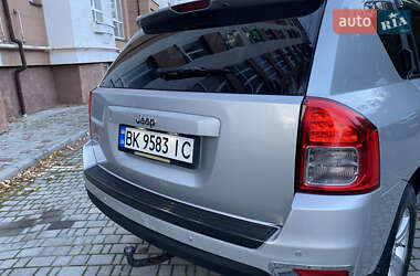 Позашляховик / Кросовер Jeep Compass 2011 в 