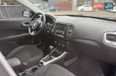Позашляховик / Кросовер Jeep Compass 2017 в  фото 20 Позашляховик / Кросовер Jeep Compass 2017 в