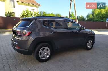 Внедорожник / Кроссовер Jeep Compass 2022 в 