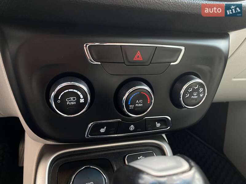 Позашляховик / Кросовер Jeep Compass 2017 в Львові