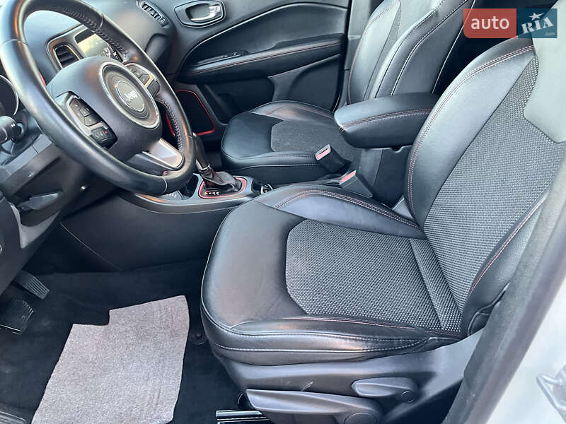 Внедорожник / Кроссовер Jeep Compass 2019 в Киеве фото 38 Внедорожник / Кроссовер Jeep Compass 2019 в Киеве