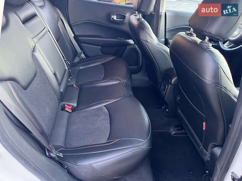 Внедорожник / Кроссовер Jeep Compass 2019 в Киеве фото 44 Внедорожник / Кроссовер Jeep Compass 2019 в Киеве