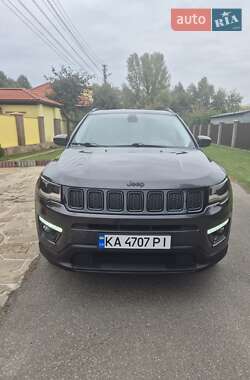 Позашляховик / Кросовер Jeep Compass 2018 в 