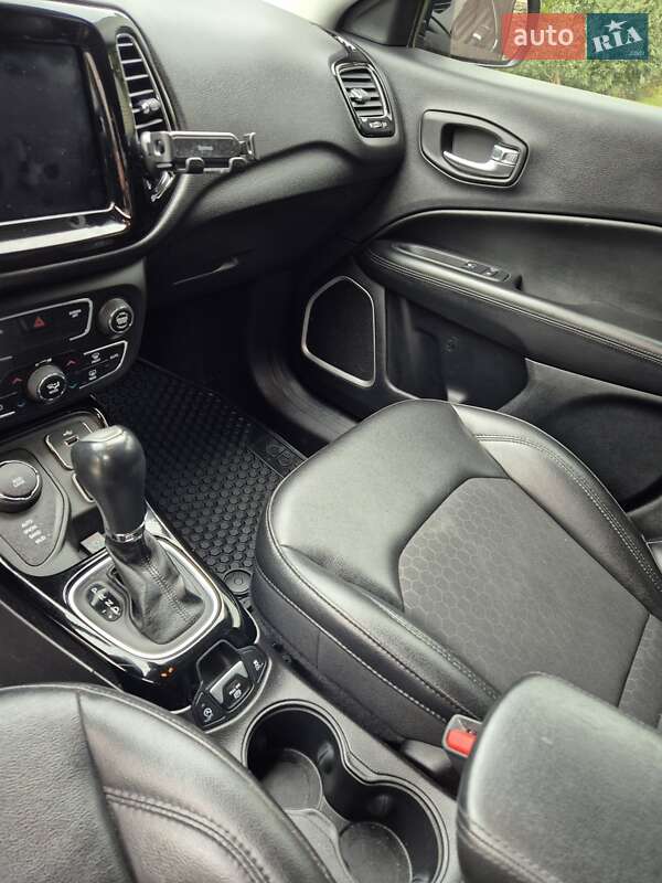 Позашляховик / Кросовер Jeep Compass 2018 в Києві фото 17 Позашляховик / Кросовер Jeep Compass 2018 в Києві