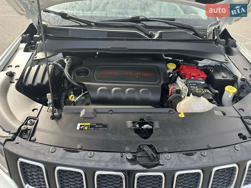 Позашляховик / Кросовер Jeep Compass 2019 в Львові фото 28 Позашляховик / Кросовер Jeep Compass 2019 в Львові