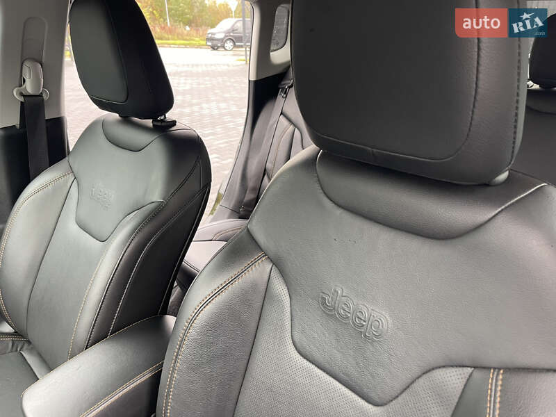 Позашляховик / Кросовер Jeep Compass 2021 в Чернівцях