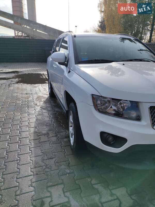 Позашляховик / Кросовер Jeep Compass 2016 в Сумах