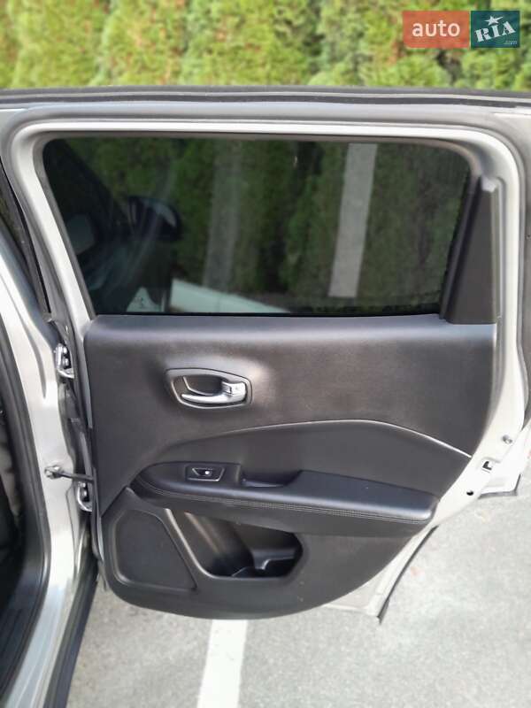 Внедорожник / Кроссовер Jeep Compass 2018 в Киеве