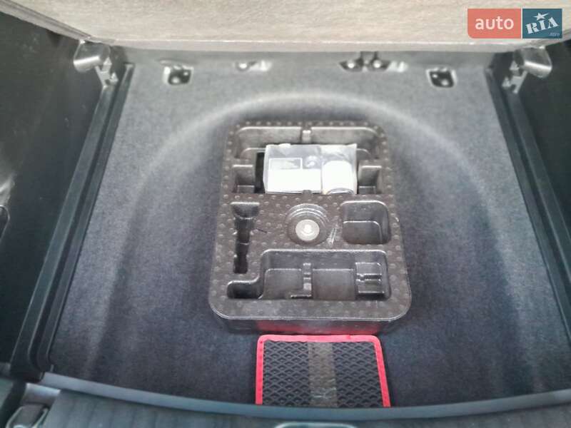 Внедорожник / Кроссовер Jeep Compass 2018 в Киеве