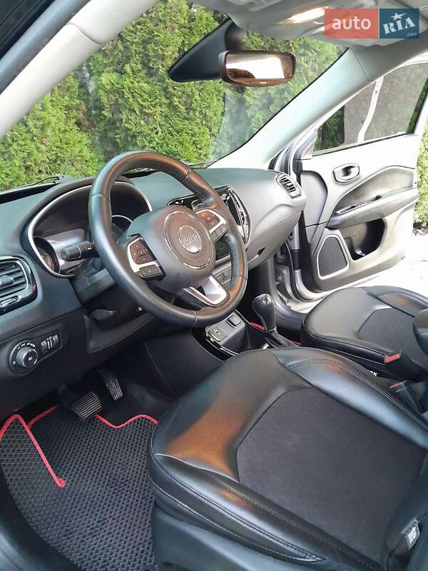 Внедорожник / Кроссовер Jeep Compass 2018 в Киеве