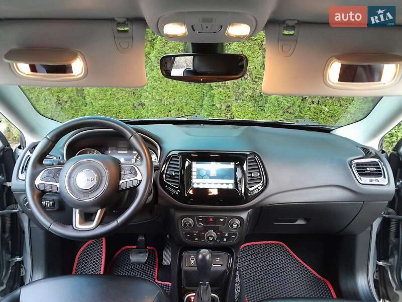 Внедорожник / Кроссовер Jeep Compass 2018 в Киеве