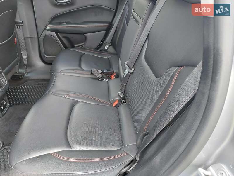 Позашляховик / Кросовер Jeep Compass 2019 в Львові фото 12 Позашляховик / Кросовер Jeep Compass 2019 в Львові