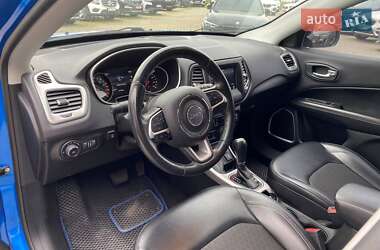 Внедорожник / Кроссовер Jeep Compass 2017 в 