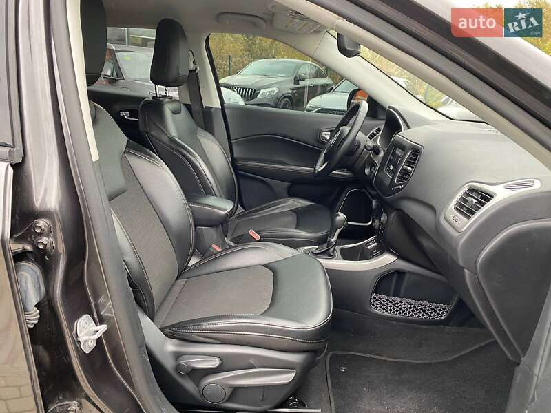 Позашляховик / Кросовер Jeep Compass 2019 в Львові фото 24 Позашляховик / Кросовер Jeep Compass 2019 в Львові