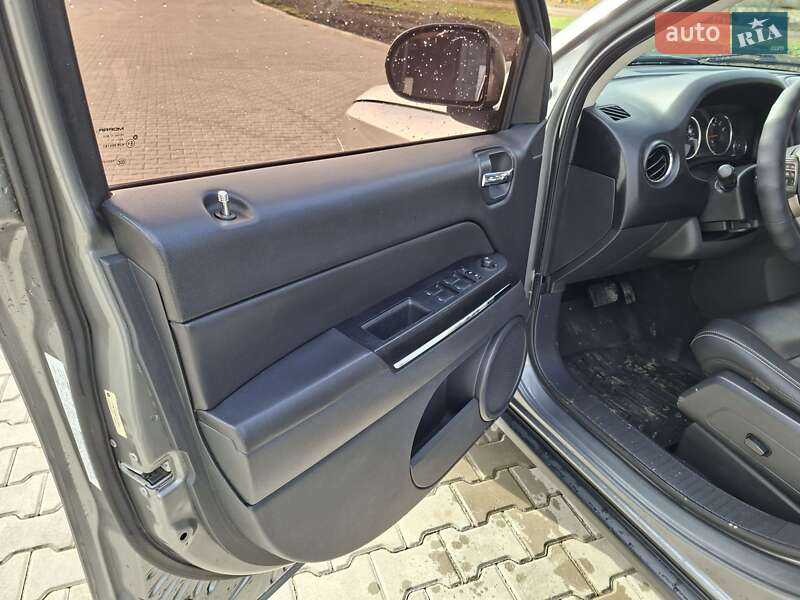 Внедорожник / Кроссовер Jeep Compass 2011 в Врадиевке фото 16 Внедорожник / Кроссовер Jeep Compass 2011 в Врадиевке