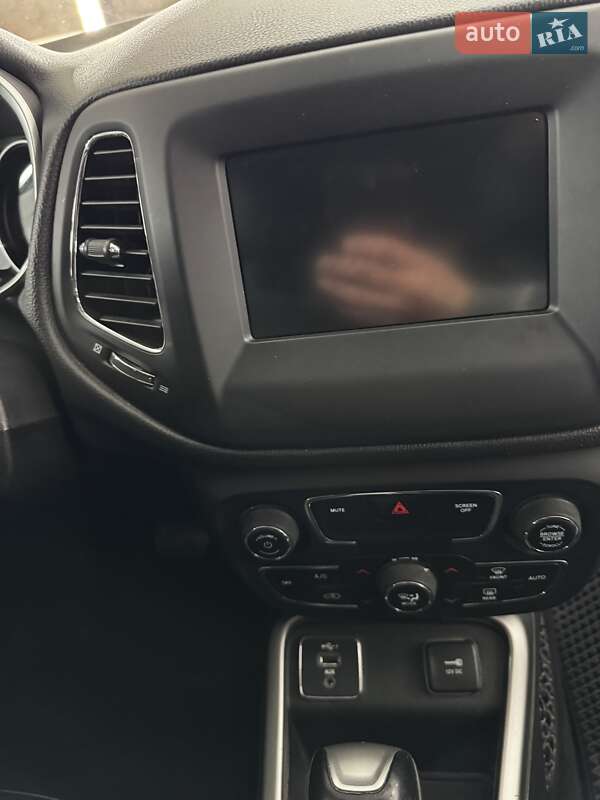 Внедорожник / Кроссовер Jeep Compass 2018 в Киеве